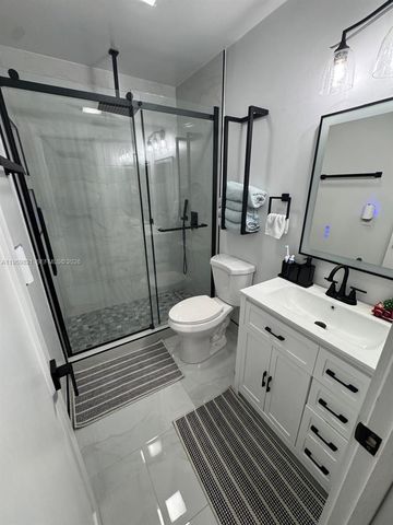 1074 NE 210th Terr, Miami, FL 33179