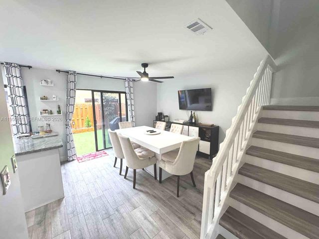 1074 NE 210th Terr, Miami, FL 33179