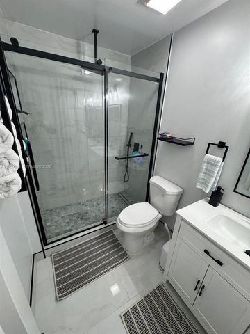 1074 NE 210th Terr, Miami, FL 33179