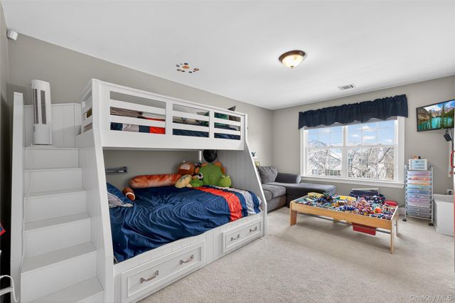 75 Luthien Forest Road, Rock Tavern, NY 12575