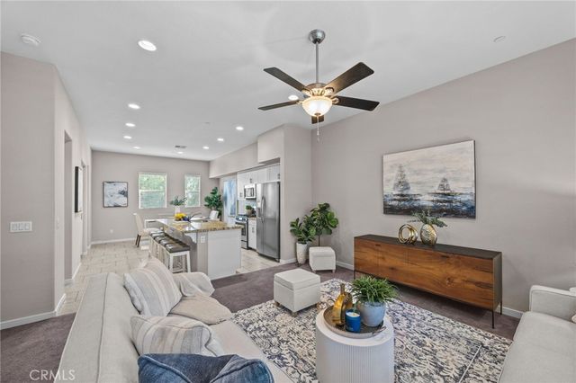 762 Chandler Walk, Upland, CA 91786