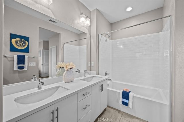 762 Chandler Walk, Upland, CA 91786