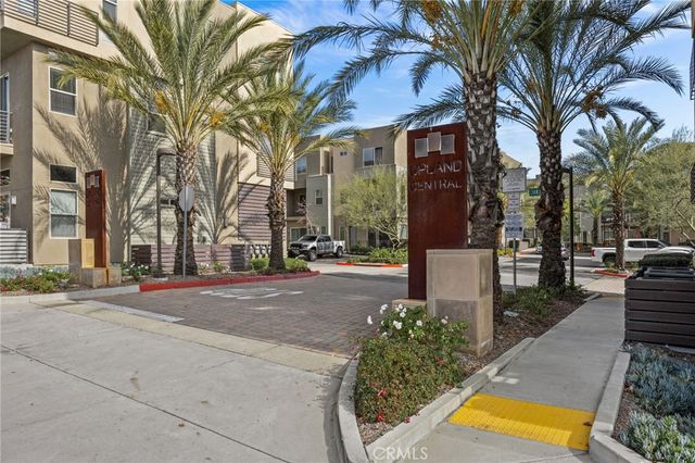 762 Chandler Walk, Upland, CA 91786