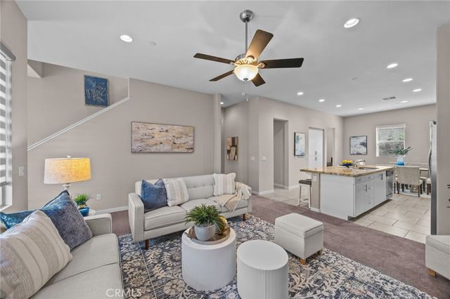 762 Chandler Walk, Upland, CA 91786