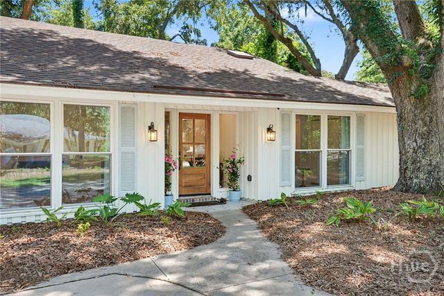 2 Blount Lane, Savannah, GA 31411
