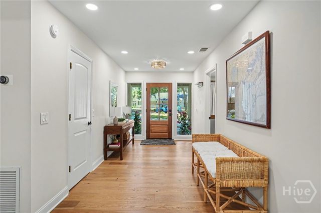 2 Blount Lane, Savannah, GA 31411