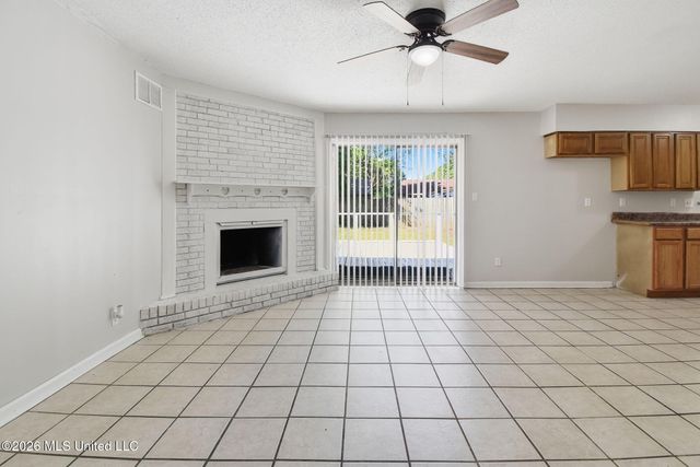 6460 Birchfield Circle, Horn Lake, MS 38637