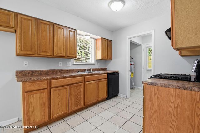 6460 Birchfield Circle, Horn Lake, MS 38637