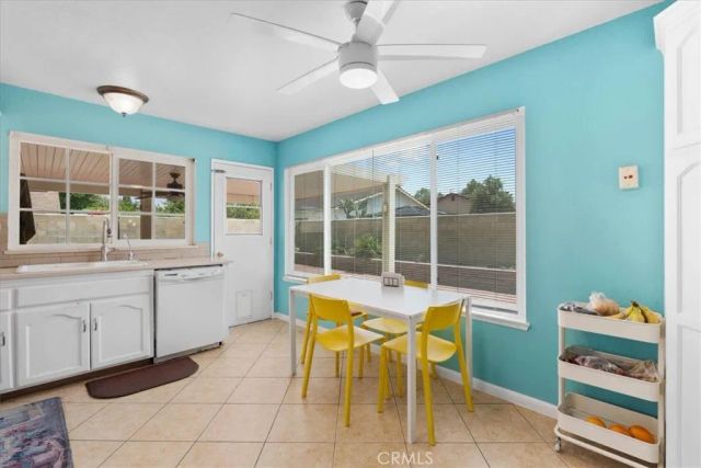 395 S Tamarisk Ave, Rialto, CA 92376