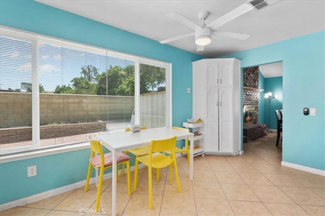395 S Tamarisk Ave, Rialto, CA 92376