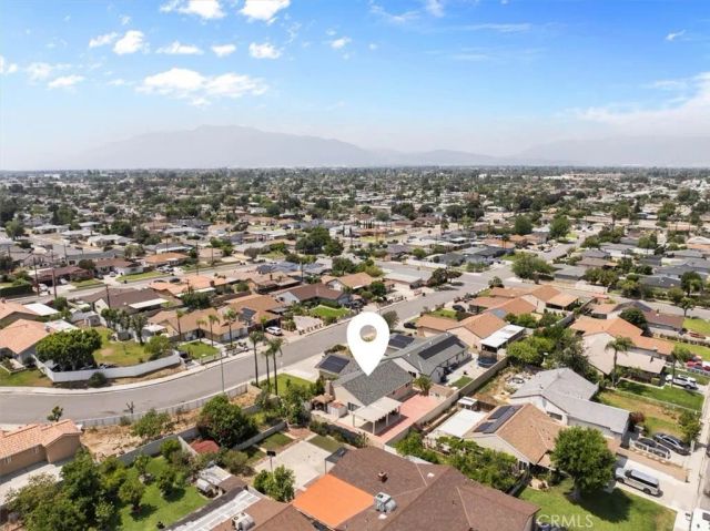 395 S Tamarisk Ave, Rialto, CA 92376