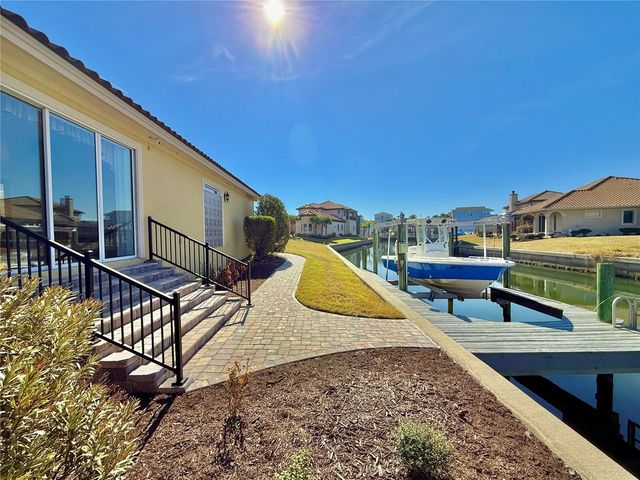 88 HIDDEN COVE, Flagler Beach, FL 32136