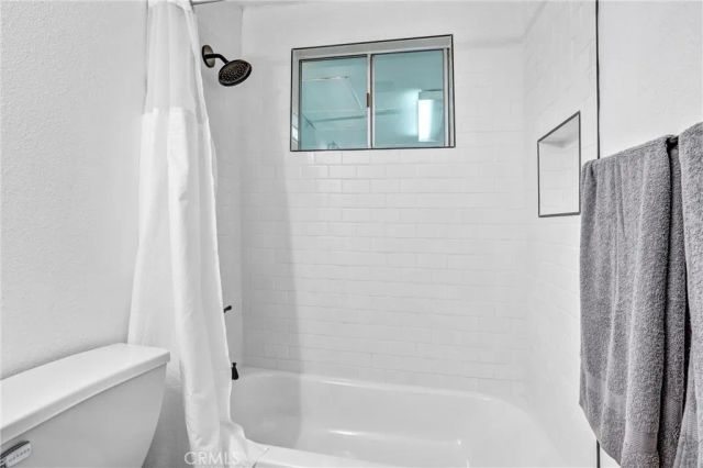 18811 E Glenlyn, Azusa, CA 91702