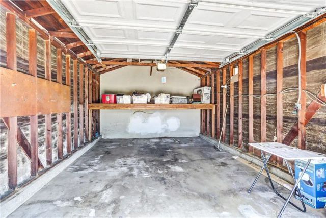 18811 E Glenlyn, Azusa, CA 91702