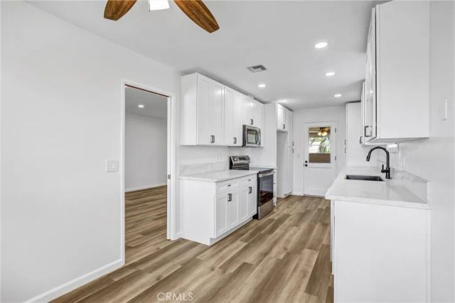 18811 E Glenlyn, Azusa, CA 91702