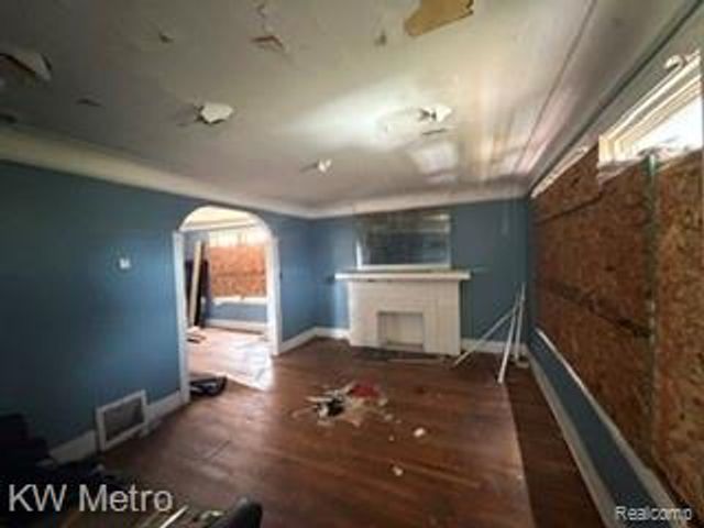 2965 W Grand Street, Detroit, MI 48238