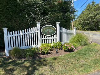 10 Shadbush, Mashpee, MA 02649