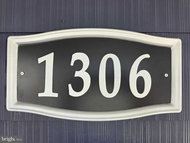 1306 W POPLAR ST, York, PA 17404