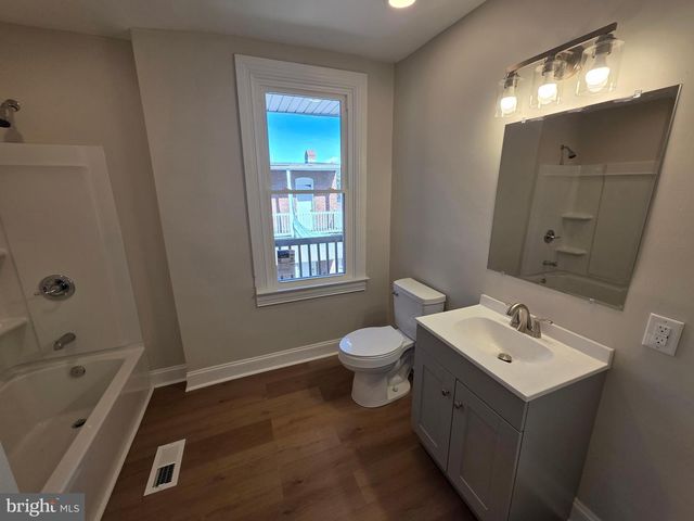 1306 W POPLAR ST, York, PA 17404