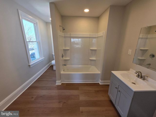 1306 W POPLAR ST, York, PA 17404