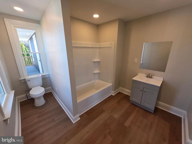 1306 W POPLAR ST, York, PA 17404