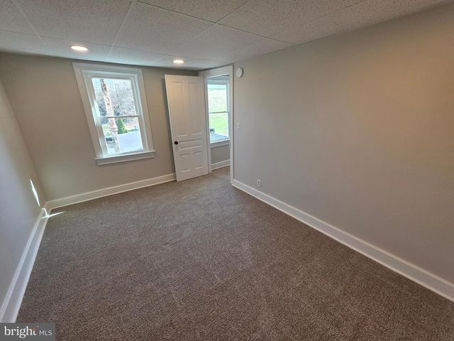 1306 W POPLAR ST, York, PA 17404