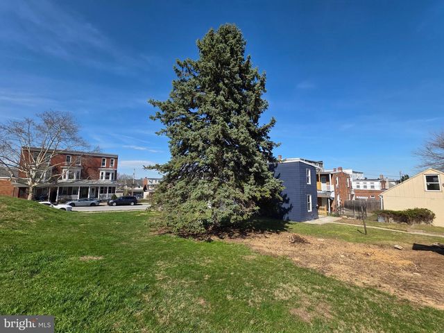 1306 W POPLAR ST, York, PA 17404