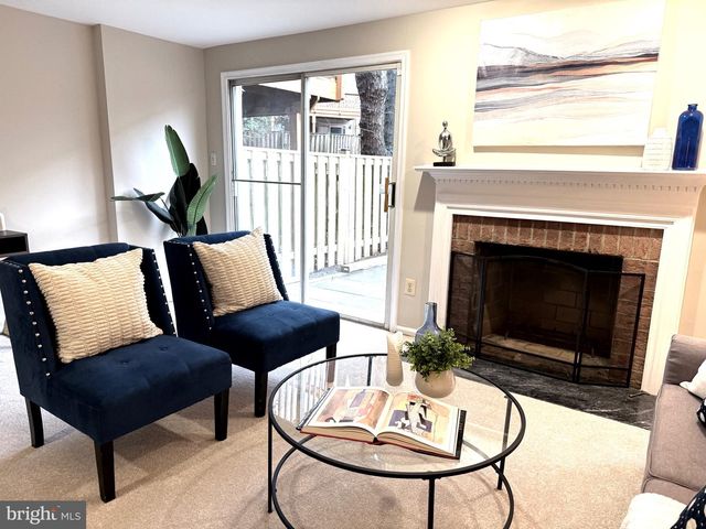 4007 MURDSTONE CT, Fairfax, VA 22033