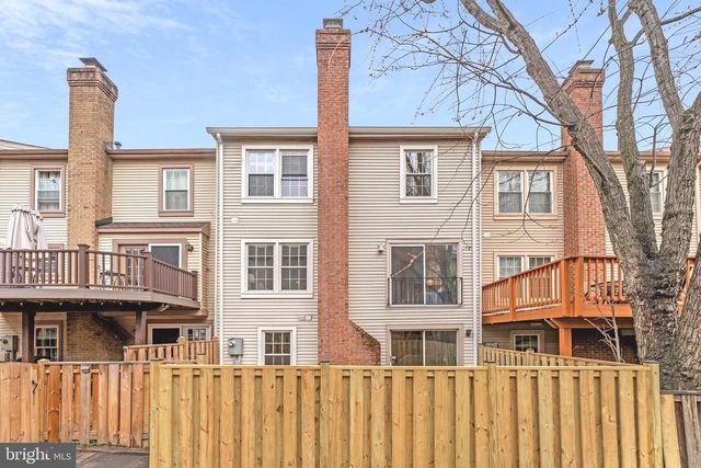 4007 MURDSTONE CT, Fairfax, VA 22033