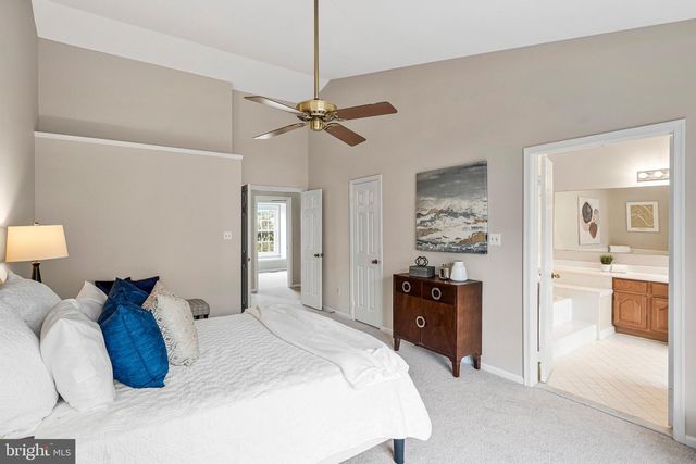 4007 MURDSTONE CT, Fairfax, VA 22033