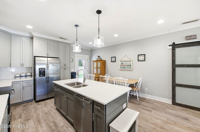 3087 Pine Hill Drive SW, Shallotte, NC 28470
