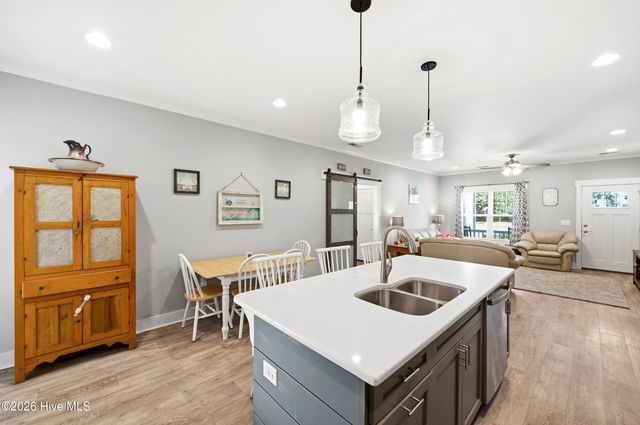 3087 Pine Hill Drive SW, Shallotte, NC 28470