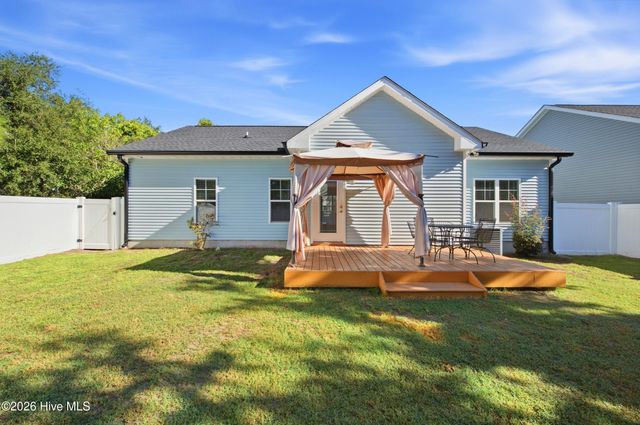 3087 Pine Hill Drive SW, Shallotte, NC 28470