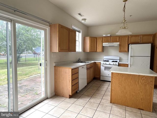 1005 MEADOW VIEW DR, Salisbury, MD 21804