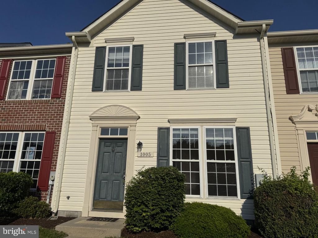 Image 1 of property listing at 1005 MEADOW VIEW DR, Salisbury, MD 21804