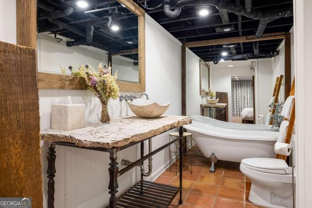 2760 Northside Drive NW, Atlanta, GA 30305