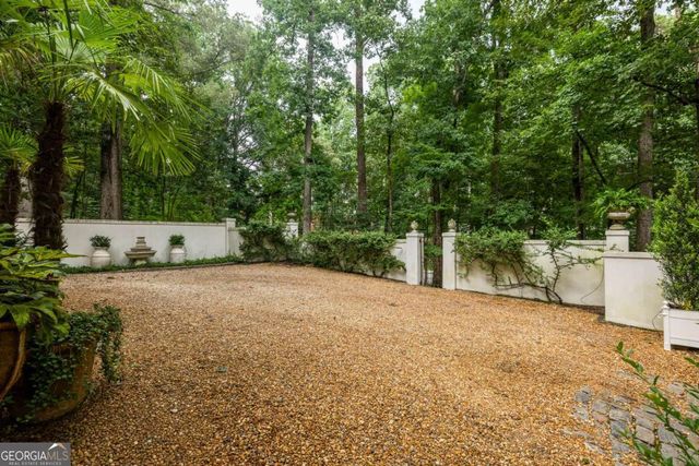 2760 Northside Drive NW, Atlanta, GA 30305