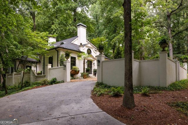 2760 Northside Drive NW, Atlanta, GA 30305