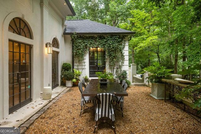 2760 Northside Drive NW, Atlanta, GA 30305
