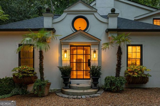 2760 Northside Drive NW, Atlanta, GA 30305