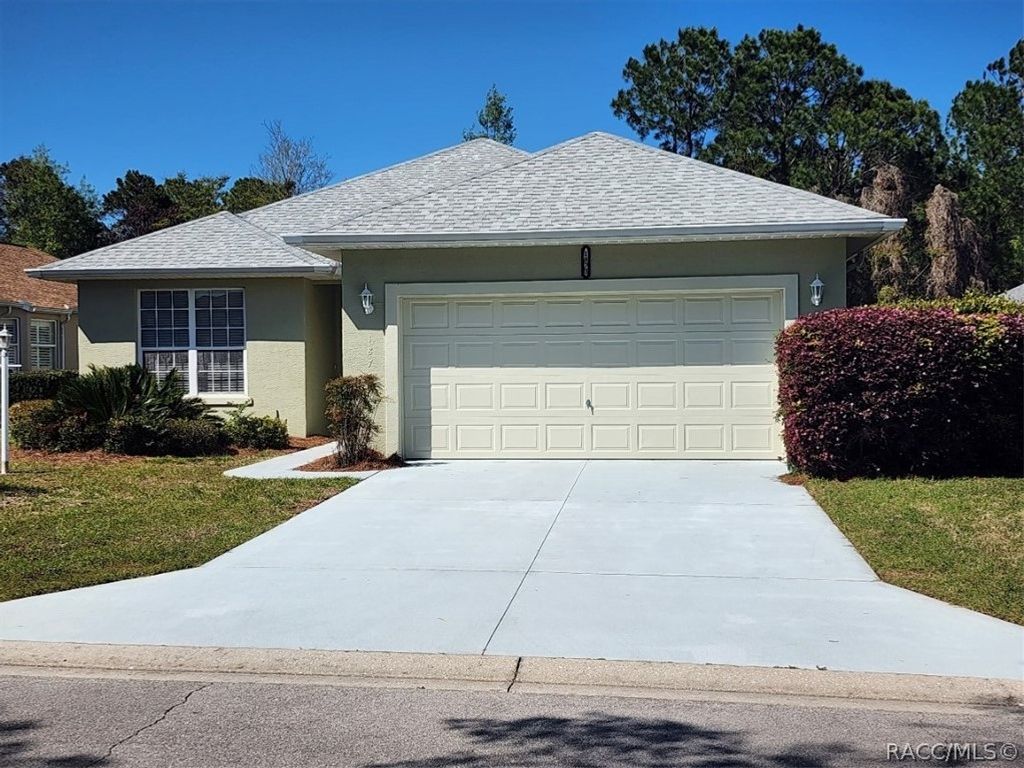 1873 W Shanelle Path, Lecanto, FL 34461