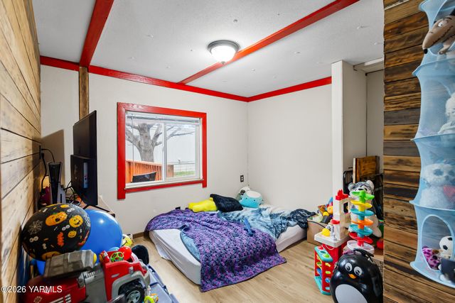 2205 Butterfield Rd 241, Yakima, WA 98901