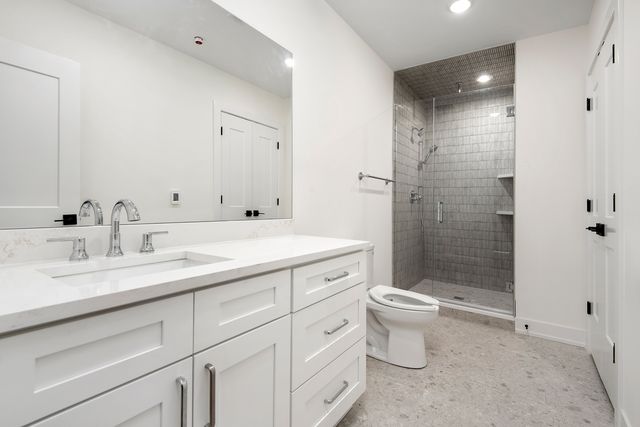 2913 W Belmont Avenue 1A, Chicago, IL 60618