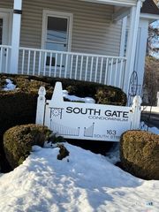 163 South Street 19, Danbury, CT 06810