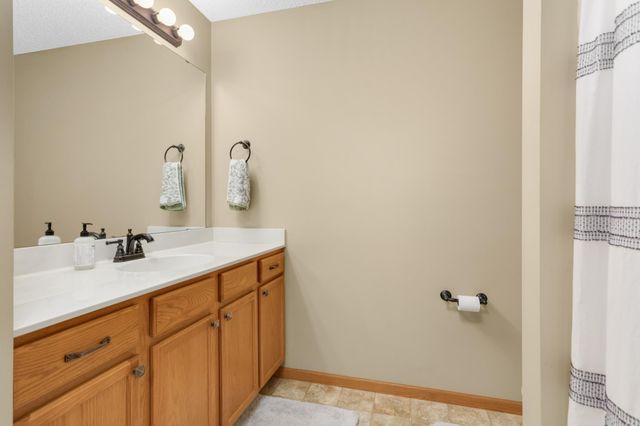 615 Dillon Avenue N, Montrose, MN 55363