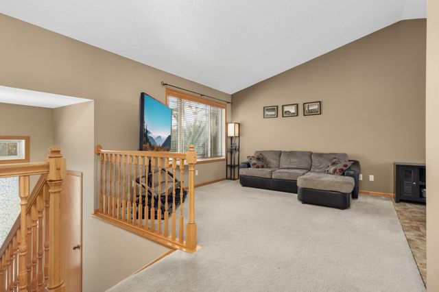 615 Dillon Avenue N, Montrose, MN 55363