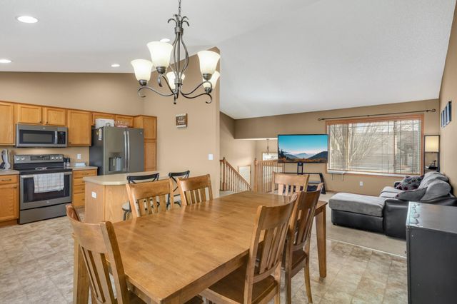 615 Dillon Avenue N, Montrose, MN 55363