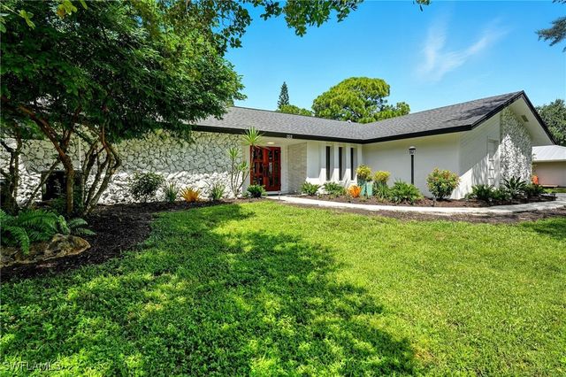 155 Old Tamiami TRL, Naples, FL 34110