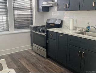 3128 Seymour Avenue, Bronx, NY 10469