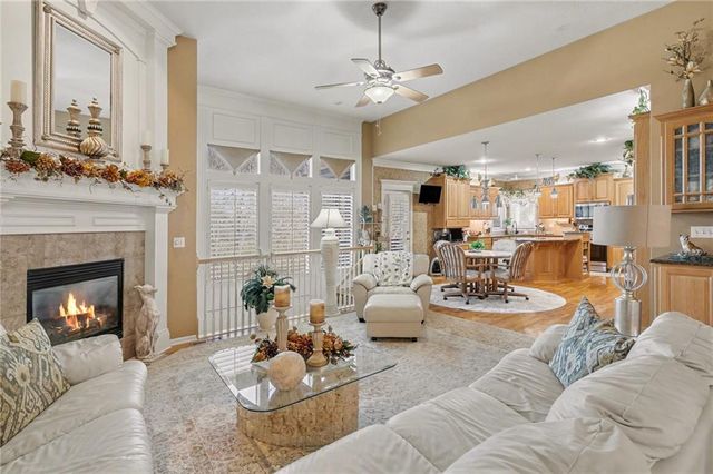 23518 W 72nd Terrace, Shawnee, KS 66227